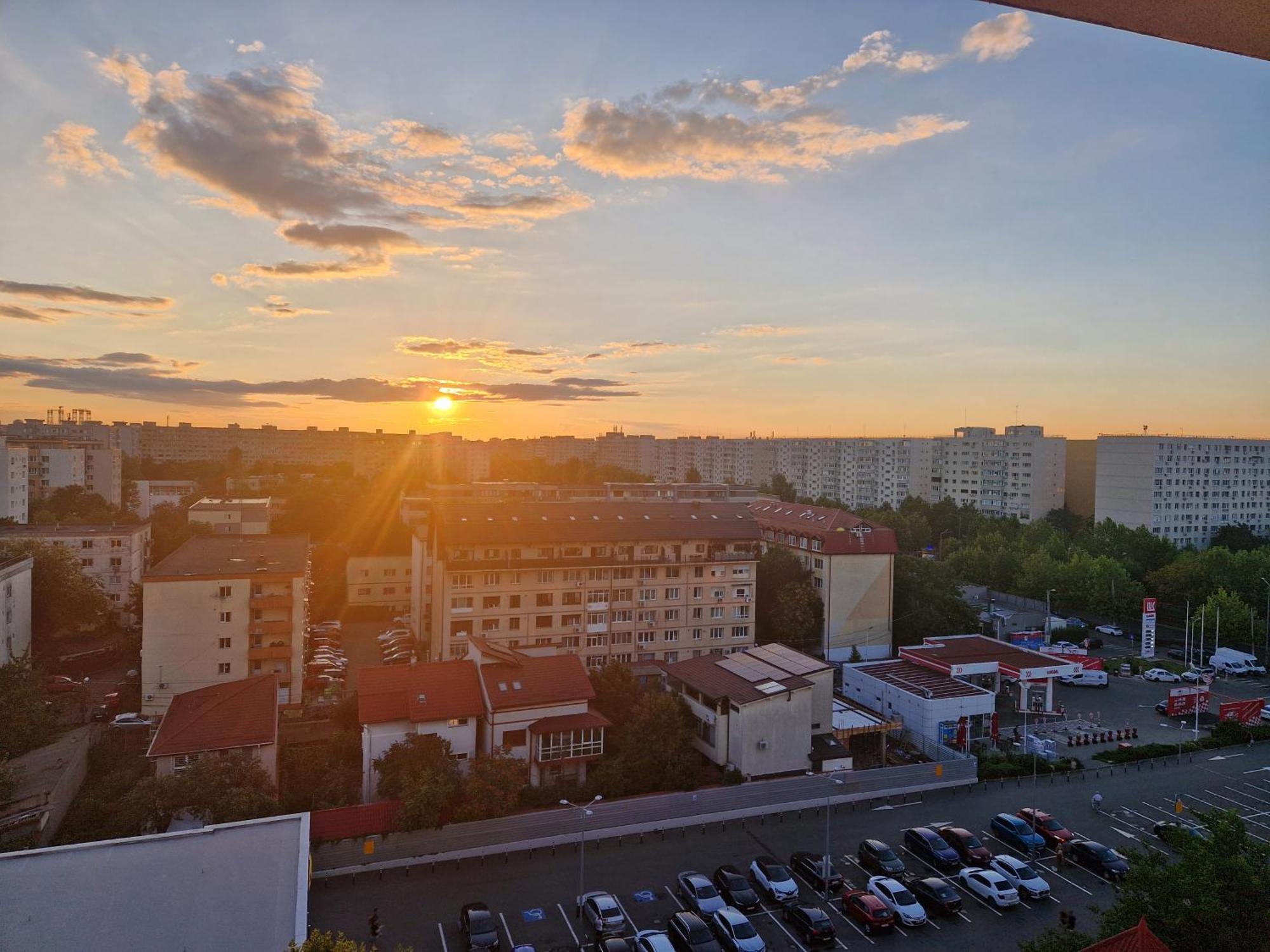 Irema Sunset View Studio Pallady Bukarest Exteriör bild